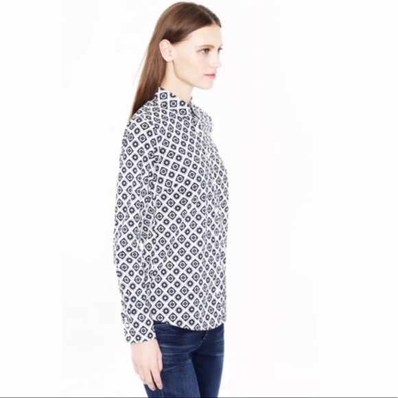 J. CREW Perfect Shirt Foulard Medallion Print Top Blouse Button Down Lightweight - Picture 3 of 8